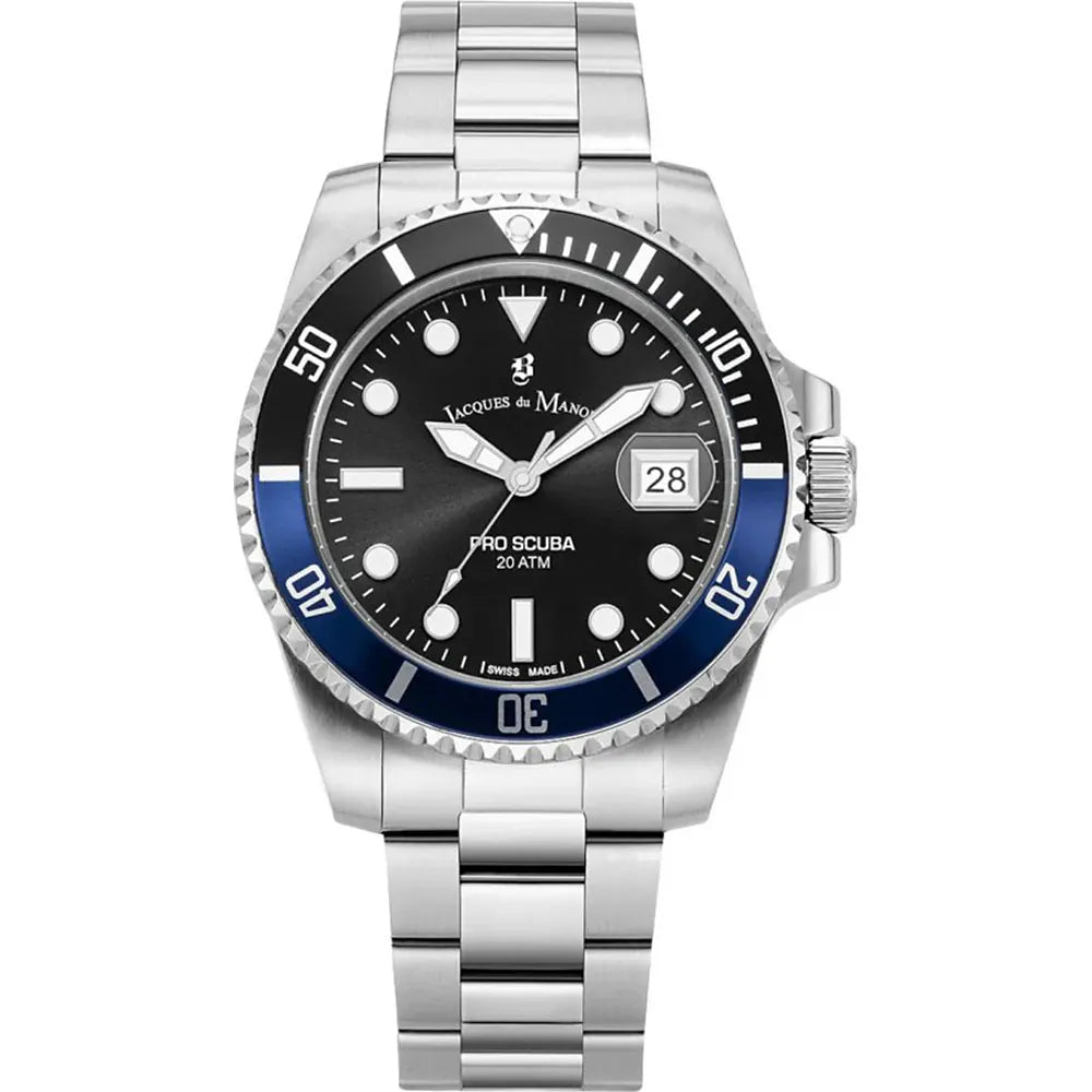 Reloj de buceo con esfera negra, bisel azul y plateado, correa de acero inoxidable y función de fecha.