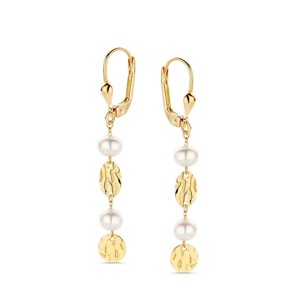 Pendientes largos de oro de 14 quilates con perlas y colgantes dorados.