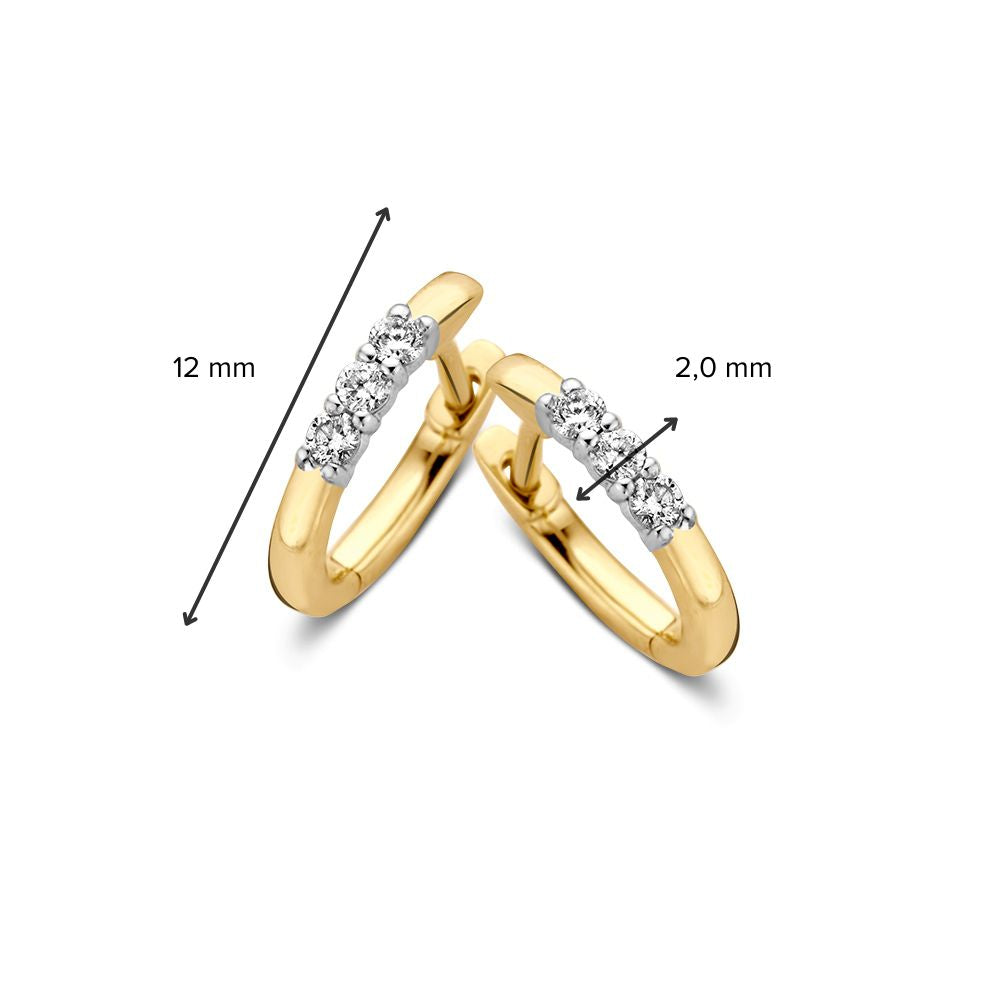 Aros Bicolor de Oro Amarillo y Oro Blanco con Tres Diamantes – Aros de 14 Quilates con 0.15 Quilates de Diamantes