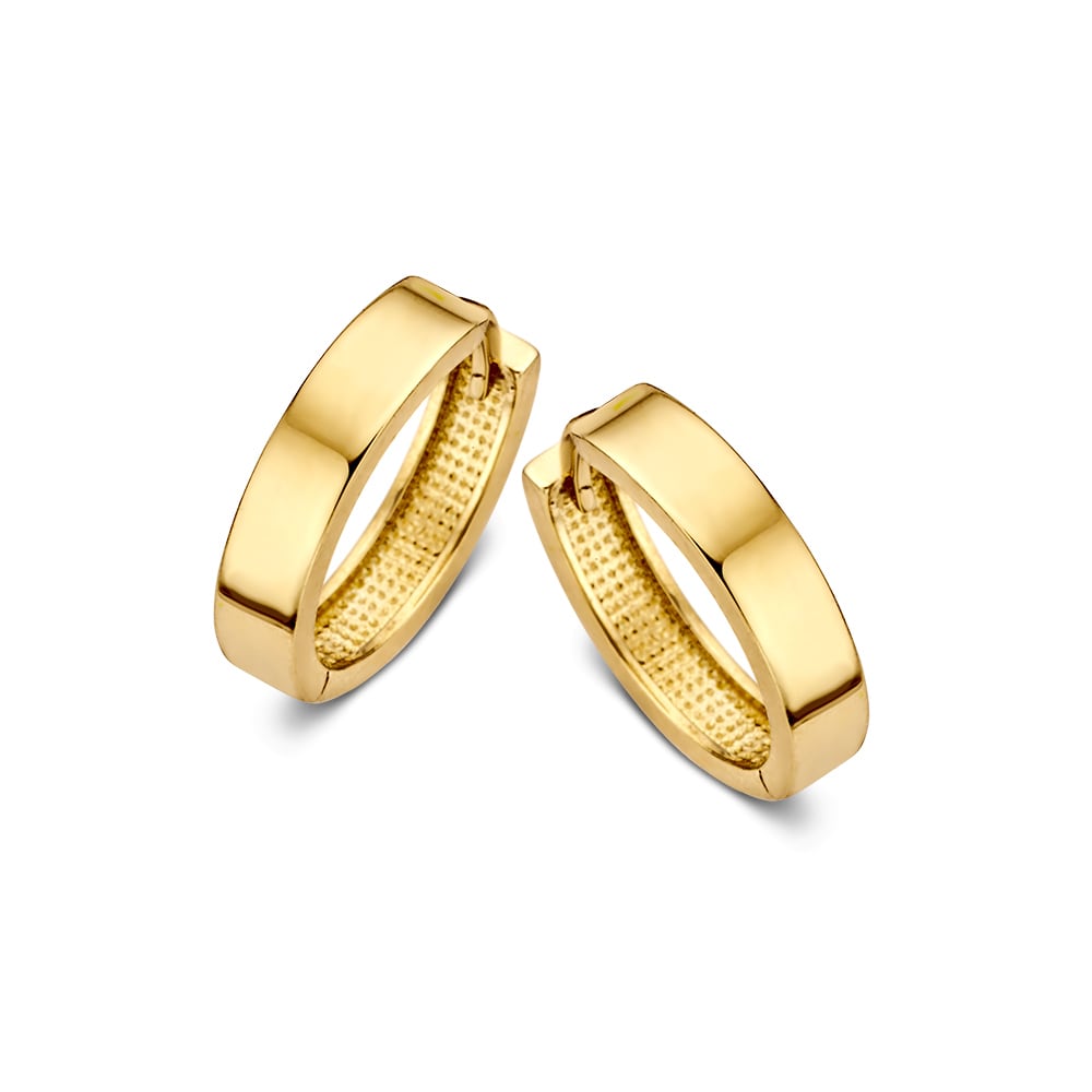 Aros de oro amarillo de 14 quilates con diseño sutil, medida interior de 12 x 10 mm.