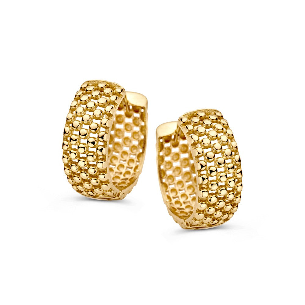 Aros de oro amarillo con patrón de bolitas, diseño elegante y atemporal.