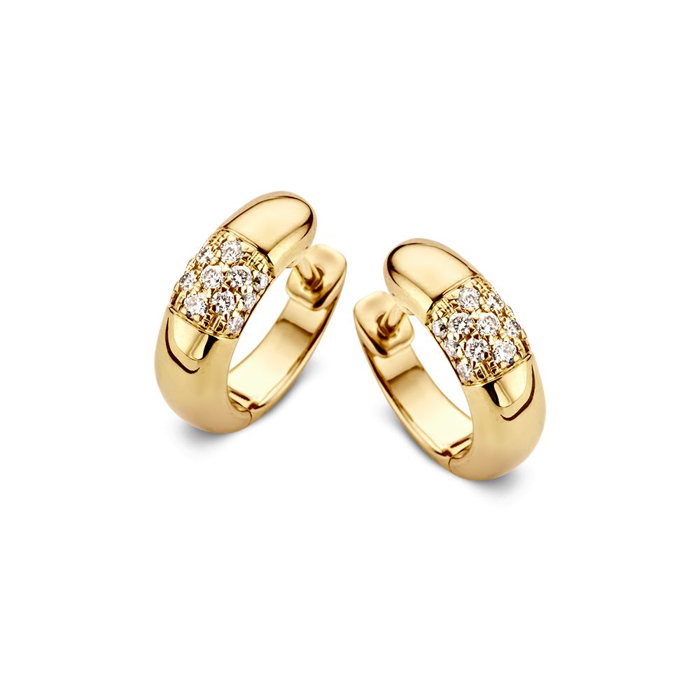 Aros de oro amarillo elegantes con diamantes en corte brillante.