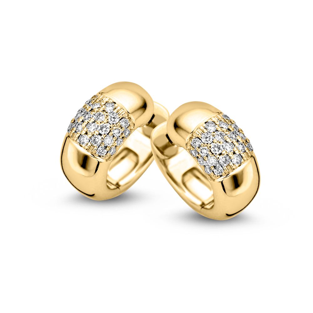 Aros de oro amarillo con diamantes en pavé, diseño redondeado y brillante, 0,32 crt.