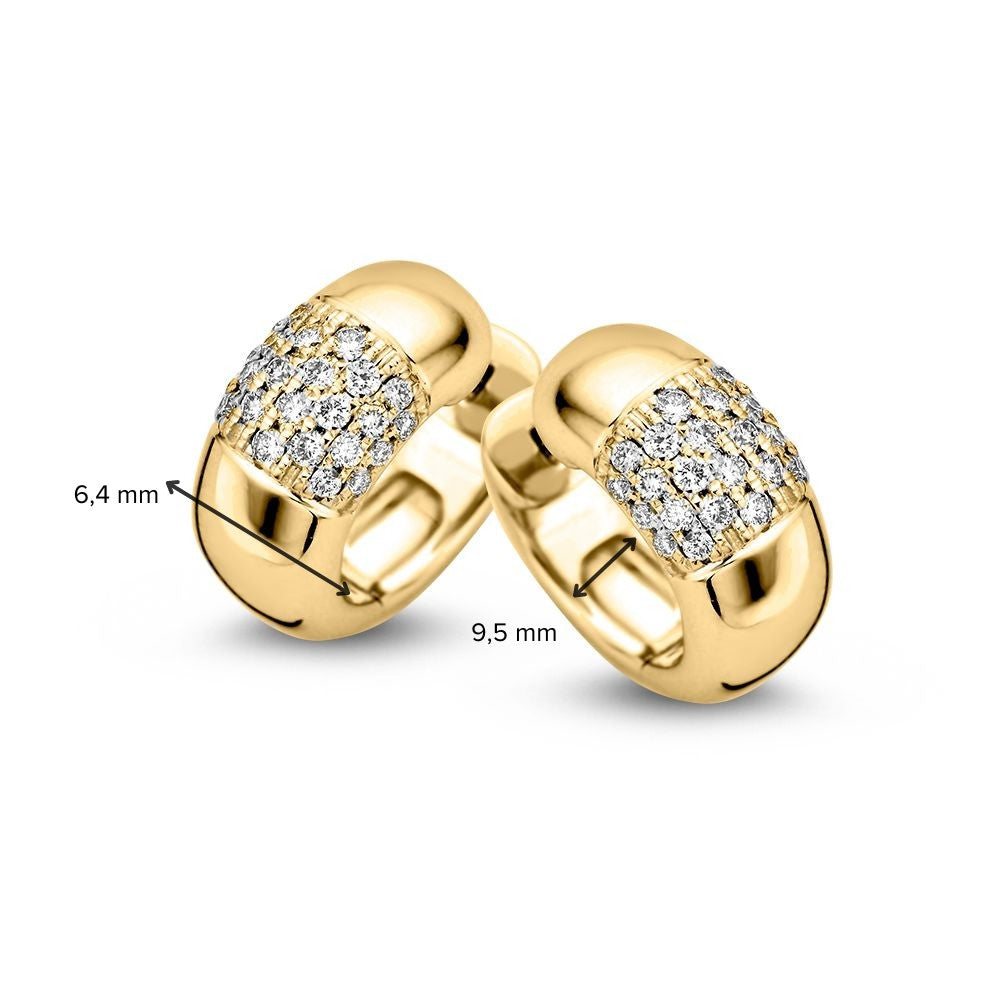 Aros de oro amarillo con diamante en engaste pavé: lujo atemporal 0,32 crt.