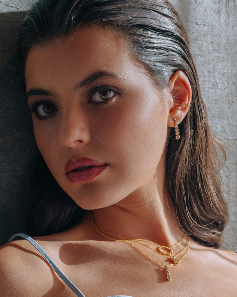 Aros de oro elegante con diamantes de 0.32ct, oro amarillo de 14k, colección 'Bubbles'