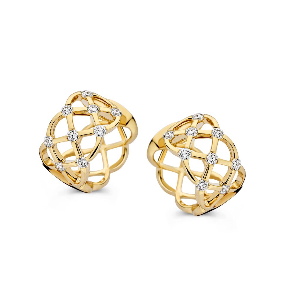 Aros de oro amarillo con diamantes y patrón trenzado de 0,44 crt.