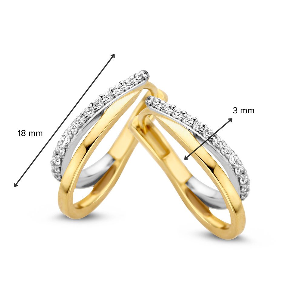 Aros de oro con bandas asimétricas y circonitas - diseño moderno con elegante destello