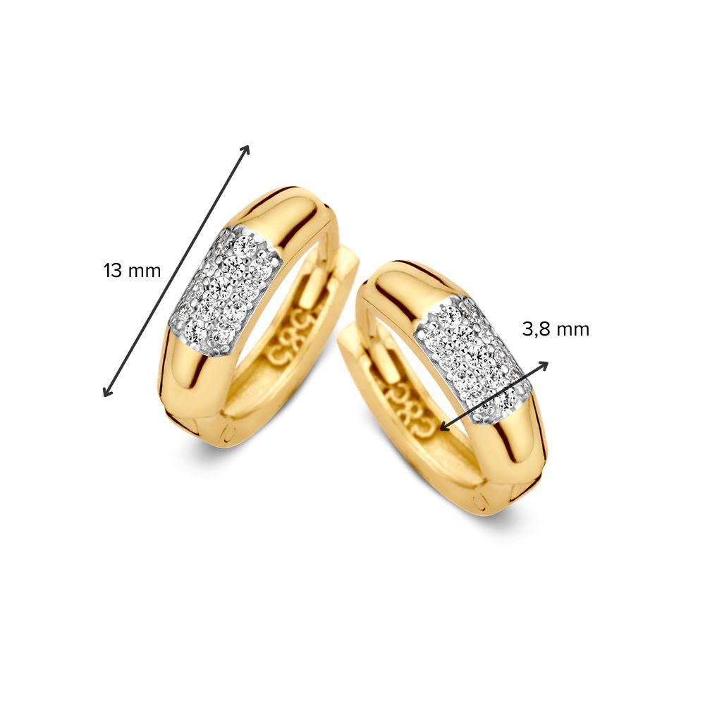 Aros de oro amarillo con circonitas en engaste pavé – Elegancia moderna