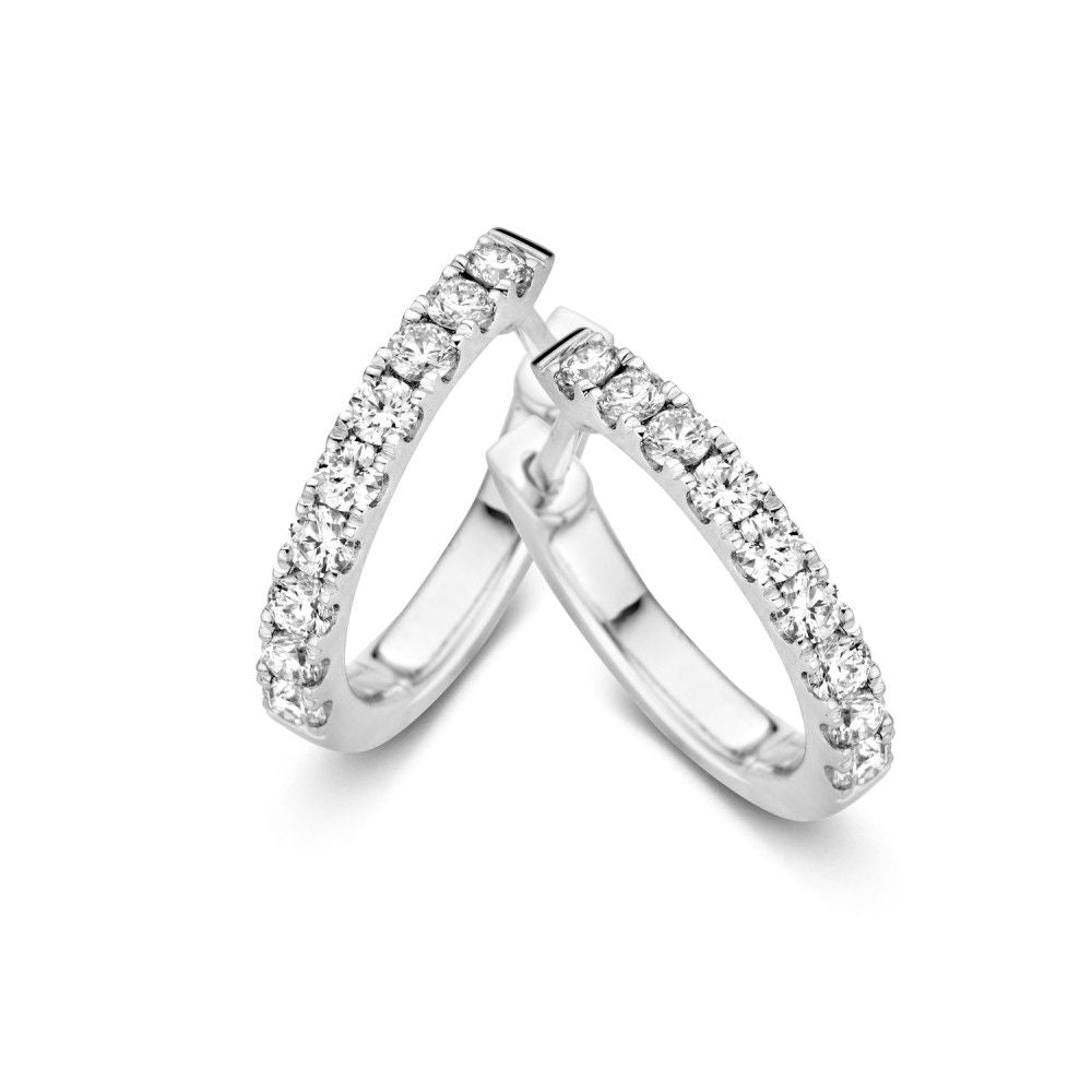 Aros de oro blanco con 16 diamantes brillantes, 14 quilates, 0.48 crt.