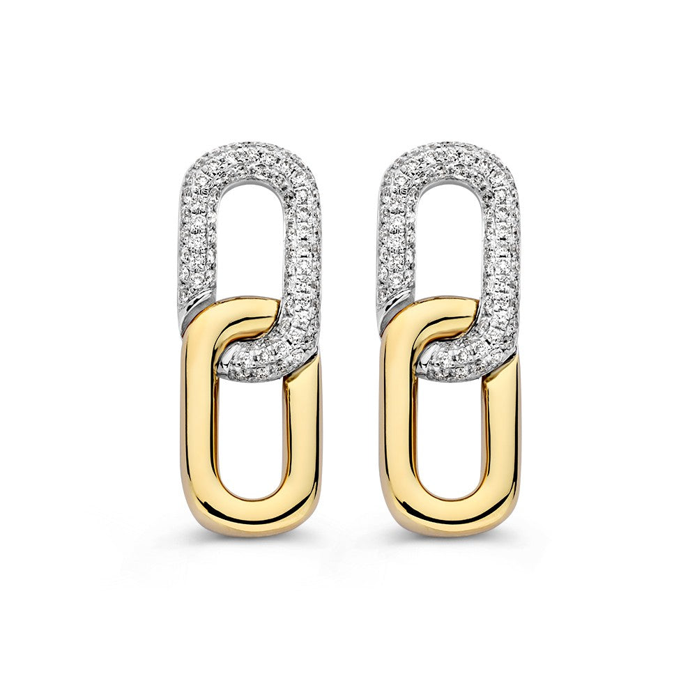 Pendientes bicolores de oro con diamantes brillantes de 0,30 ct, en forma de eslabones.