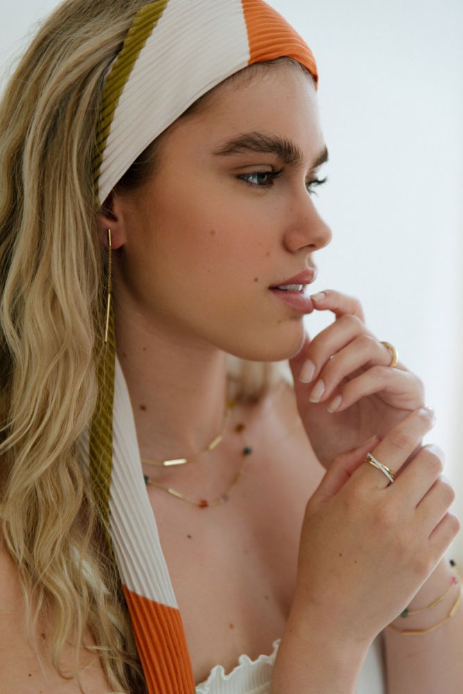Pendientes de oro amarillo con colgantes de barras 14K – Elegancia moderna 70mm