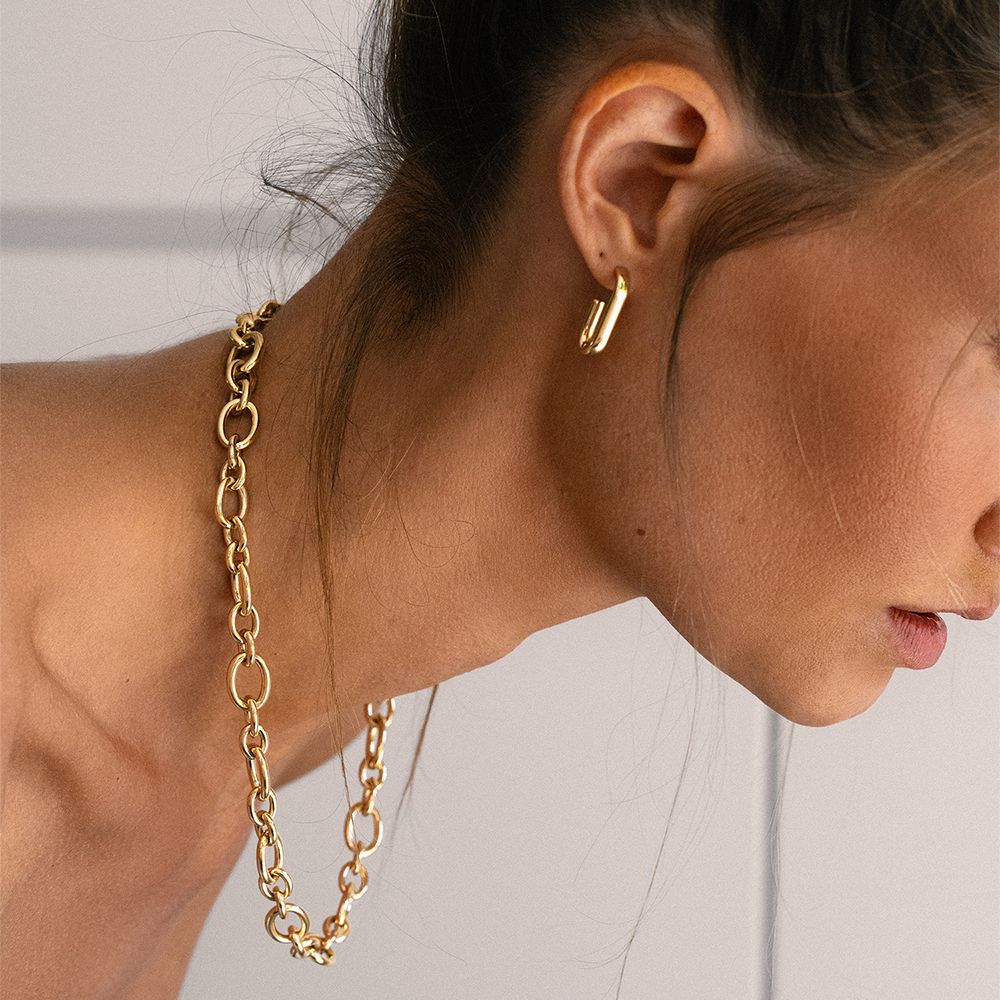 Aros de oro amarillo con diseño ovalado 21mm x 4mm