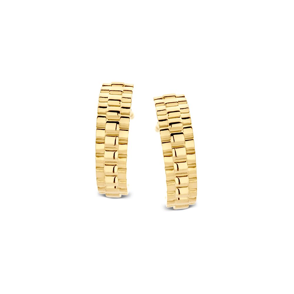 Pendientes de aro de oro amarillo con diseño de eslabones, acabados brillantes y forma curva.