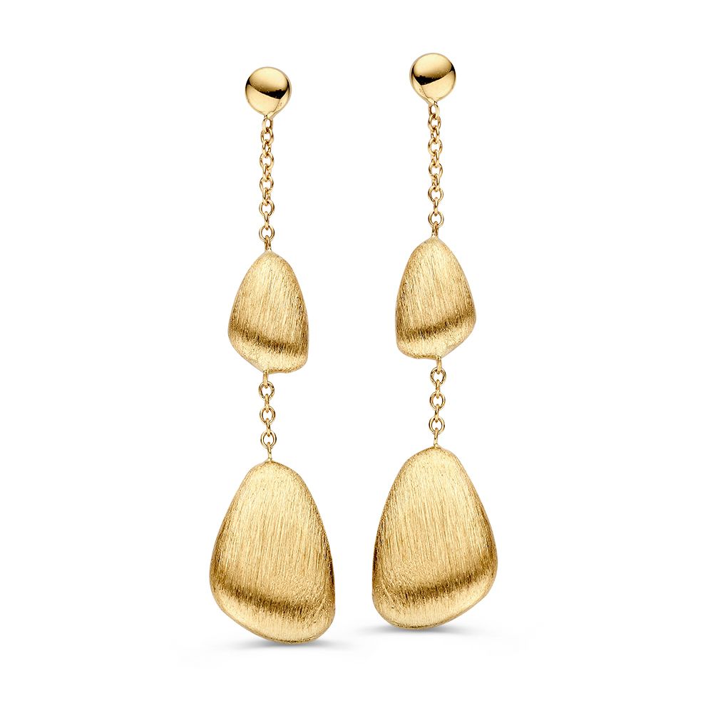 Pendientes largos de oro amarillo con elementos colgantes en forma orgánica de oro mate.