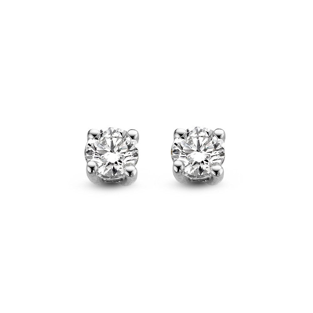 Pendientes de oro blanco con diamantes de 0,30 quilates.
