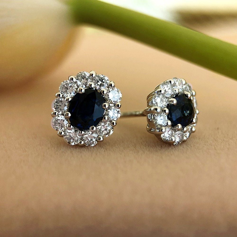 Pendientes de zafiro y diamante en oro blanco de 14K – Entourage de lujo