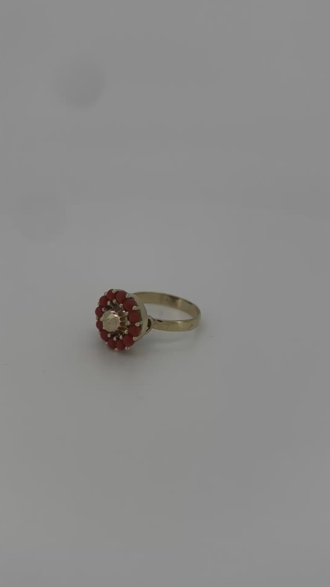 vintage gouden ring 14k bloedkoraal 2.7gr
