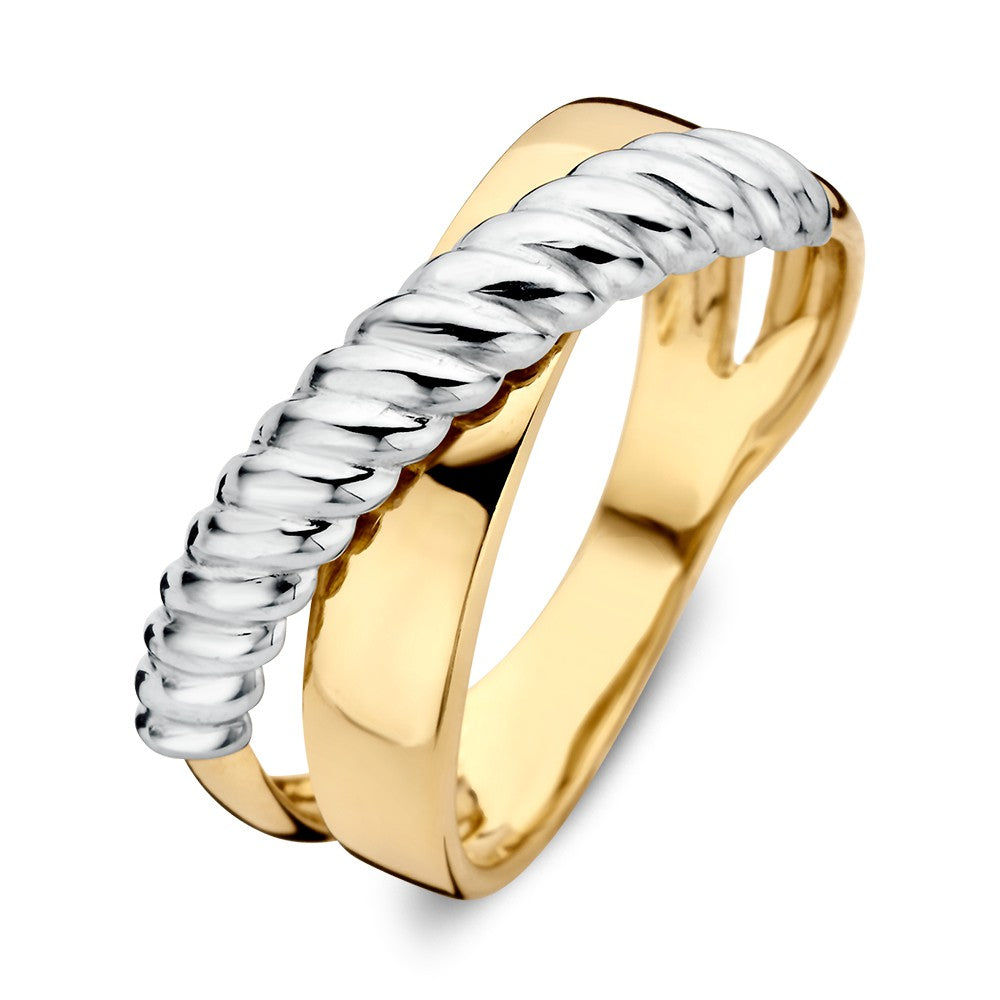 Anillo bicolor de oro blanco y amarillo de 14 quilates con diseño estriado en forma de crossover.