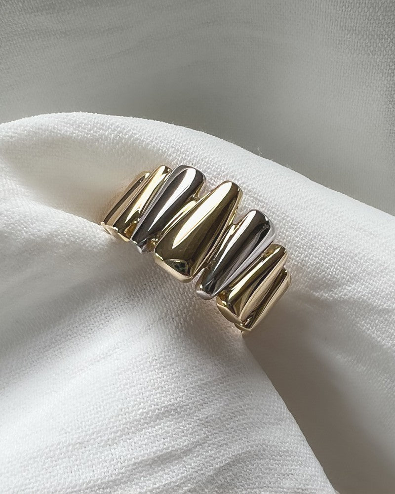 Anillo de mujer bicolor de 14 quilates – lujo y elegancia en oro amarillo y oro blanco