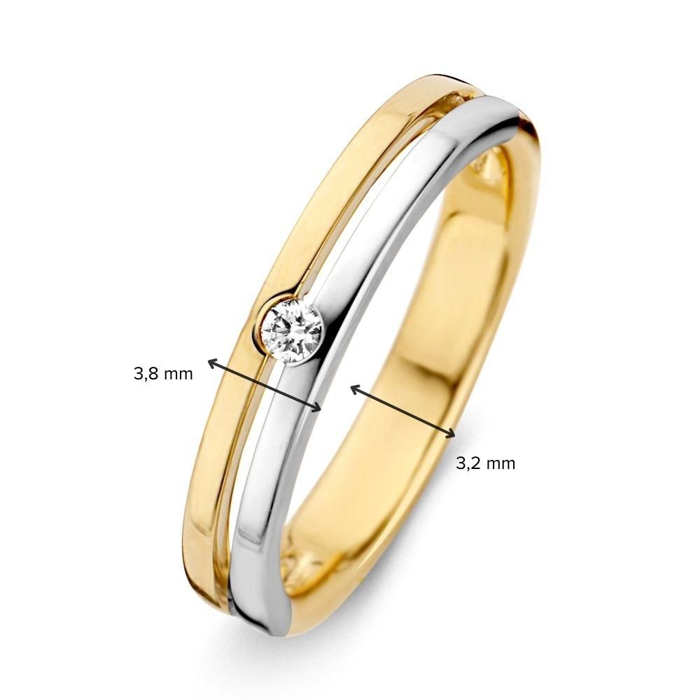 De 14-karaats bicolor gouden damesring met briljant geslepen diamant van Excellent Jewelry heeft een bandbreedte van 3,8 mm op één punt en 3,2 mm op een ander, zoals op de afbeelding aangegeven.