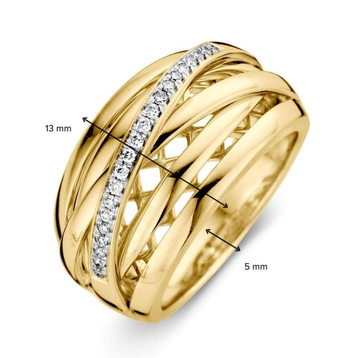 De Stijlvolle bicolor damesring met verfijnde banen en briljant van Excellent Jewelry heeft een 14-karaats crisscross design met een briljanten band, 13 mm breed aan de bovenkant en 5 mm aan de zijkant.