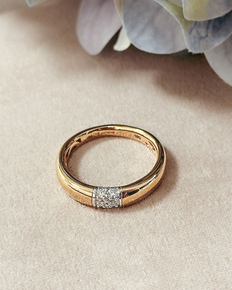 Anillo bicolor brillante 0.16 crt.