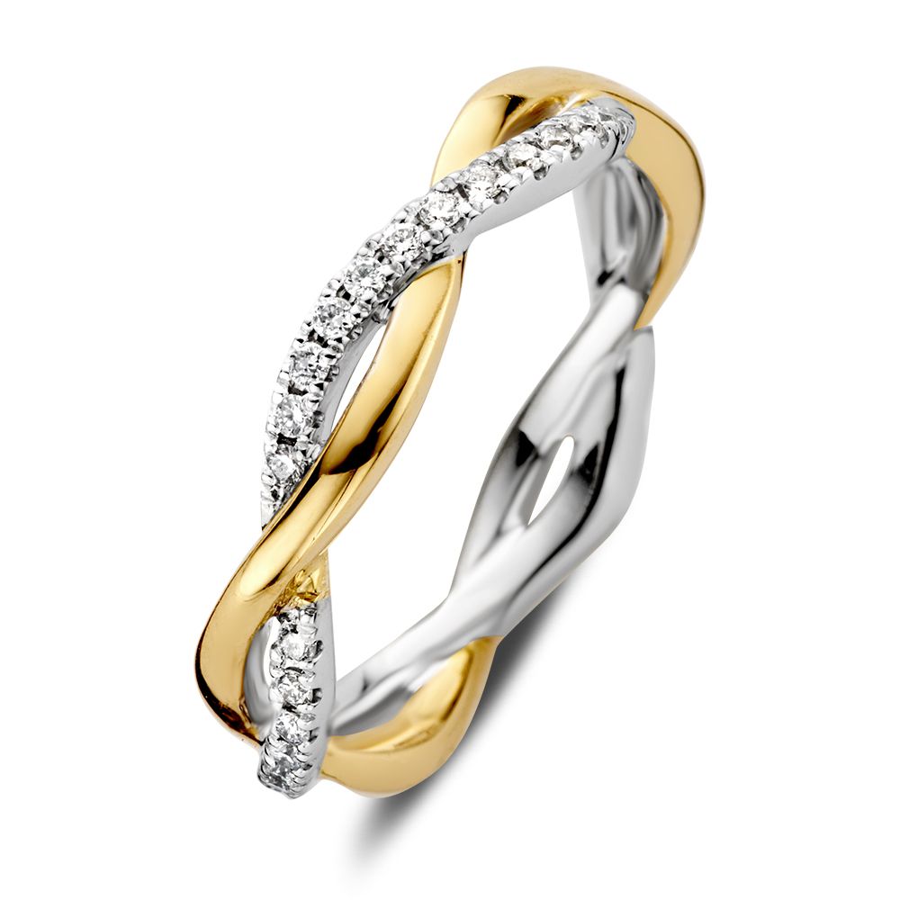 Anillo bicolor de oro con diseño en torsión y diamantes de 0.27 quilates.