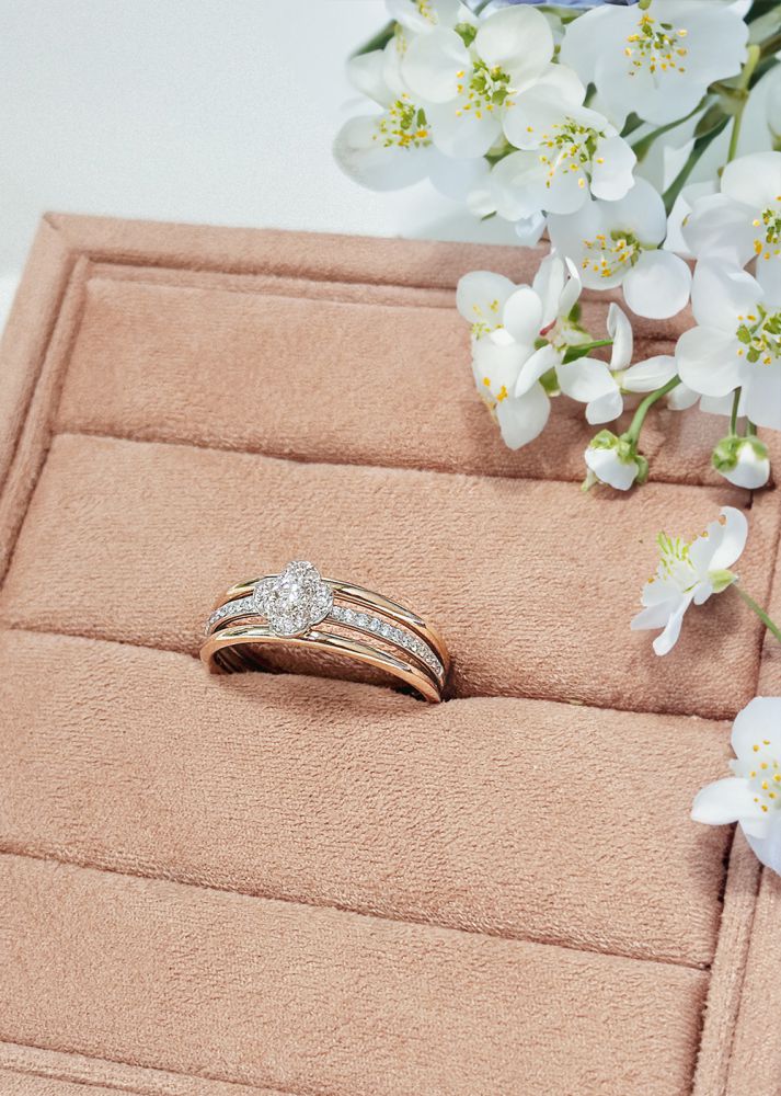 Anillo de mujer bicolor en oro amarillo y oro blanco con engaste de diamantes - 0,28 ct de diamantes, 14 quilates