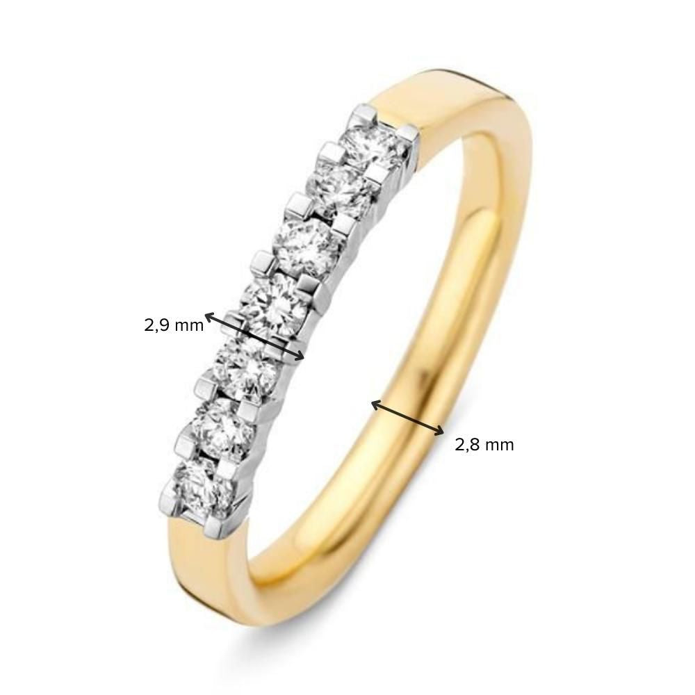 De Excellent Jewelry Sleek Bicolor Gold Ring heeft 0,35 ct briljant geslepen diamanten op een rij; de 14k gouden band is 2,9 mm breed bij de diamanten en 2,8 mm aan de zijkant.