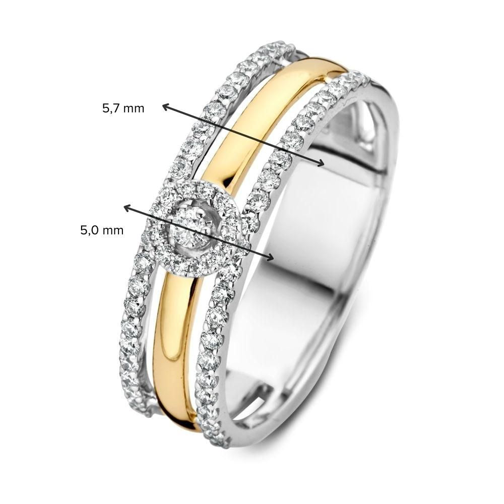 Anillo de mujer ancho con efecto solitario y dos anillos de acompañamiento – 0.37 crt diamante