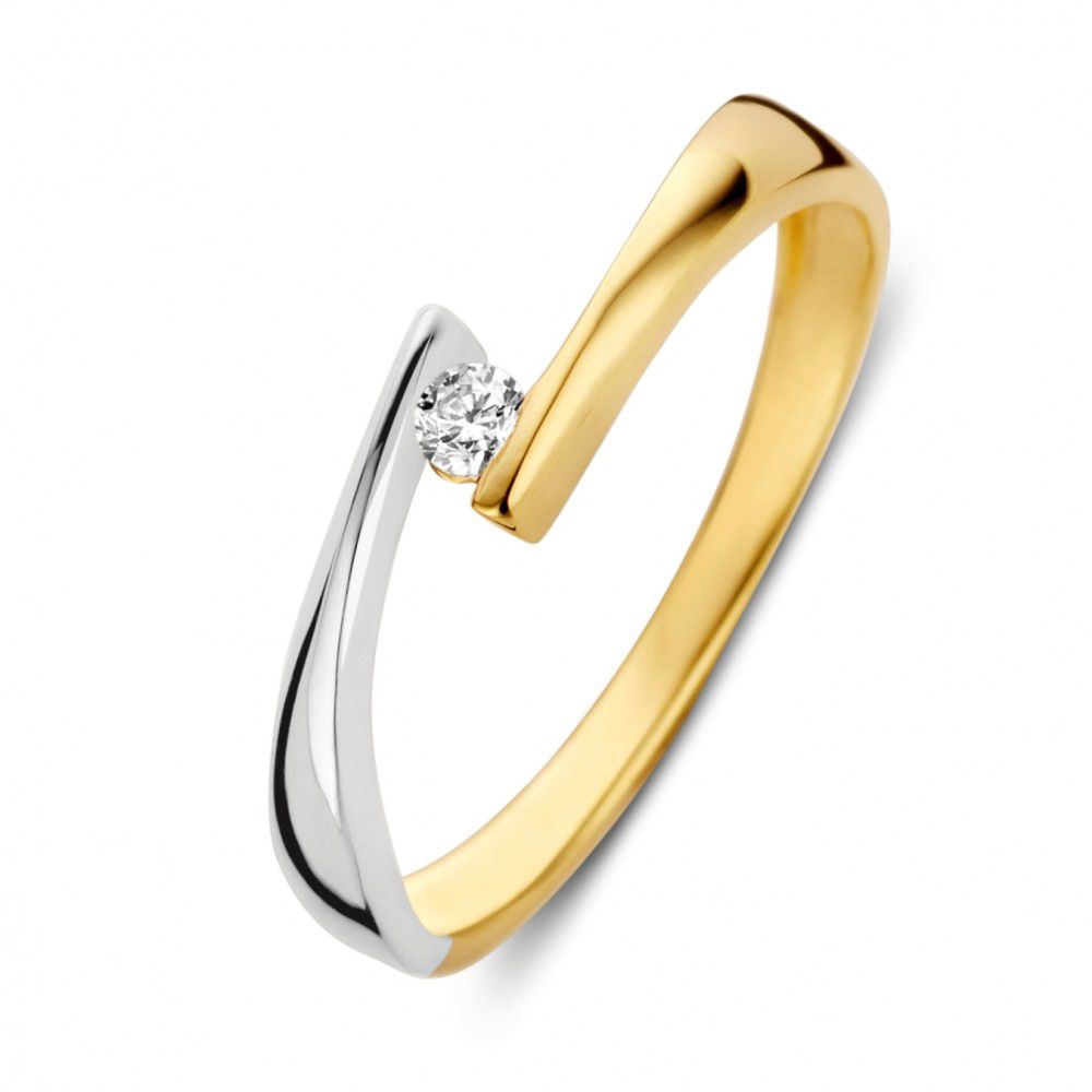 Anillo bicolor de oro blanco y amarillo de 14 quilates con una zirconia blanca de 5 mm.