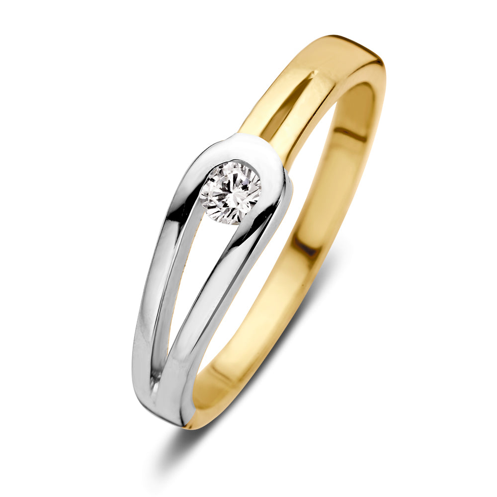 Anillo bicolor de oro blanco y amarillo de 14 quilates con circonita, ancho de 5,3 mm.