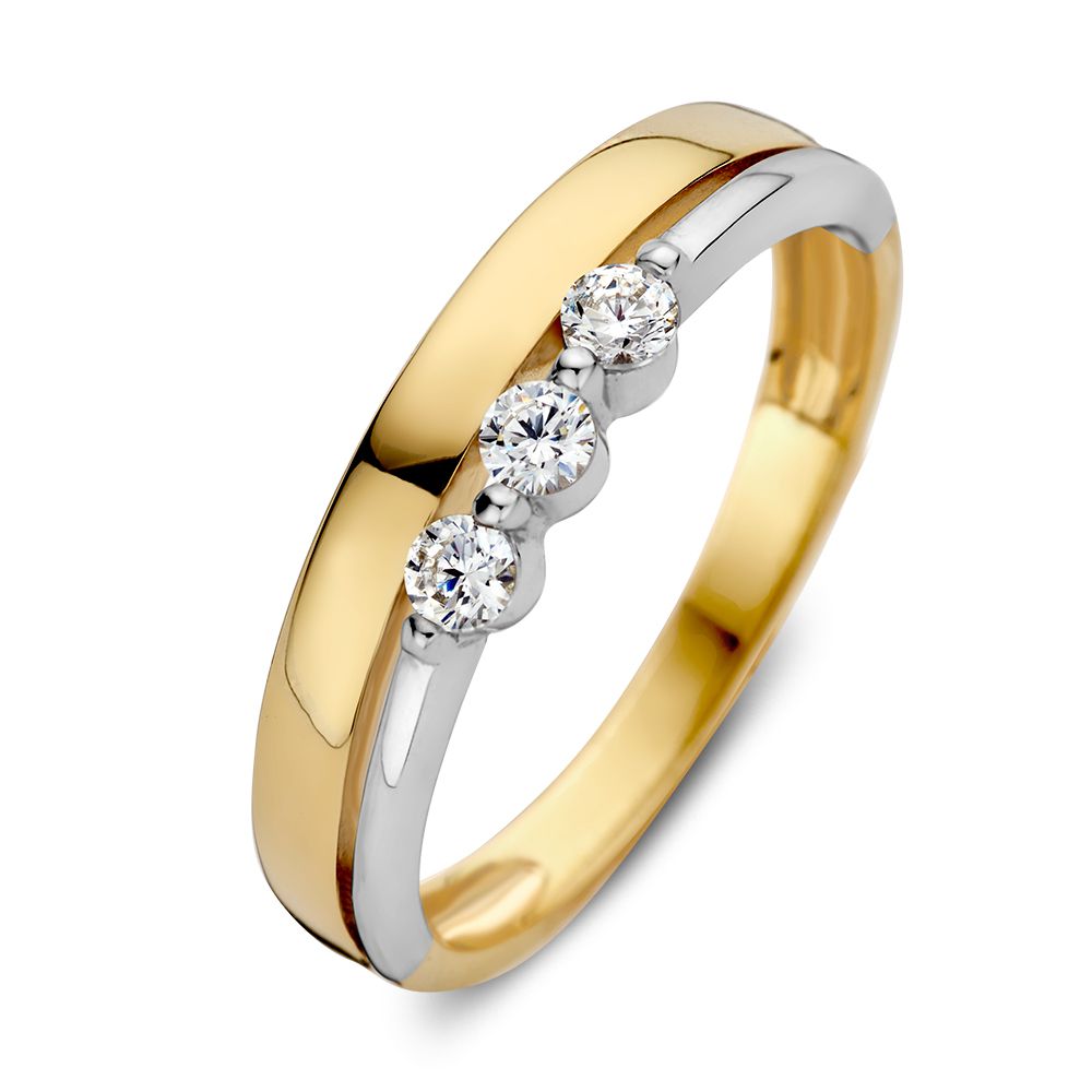 Anillo bicolor con tres circonitas brillantes.