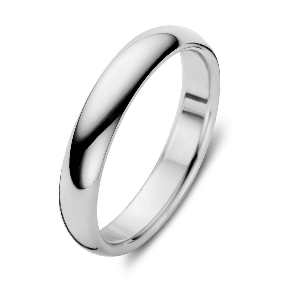 Anillo de oro blanco de 4 mm con un diseño liso y pulido.