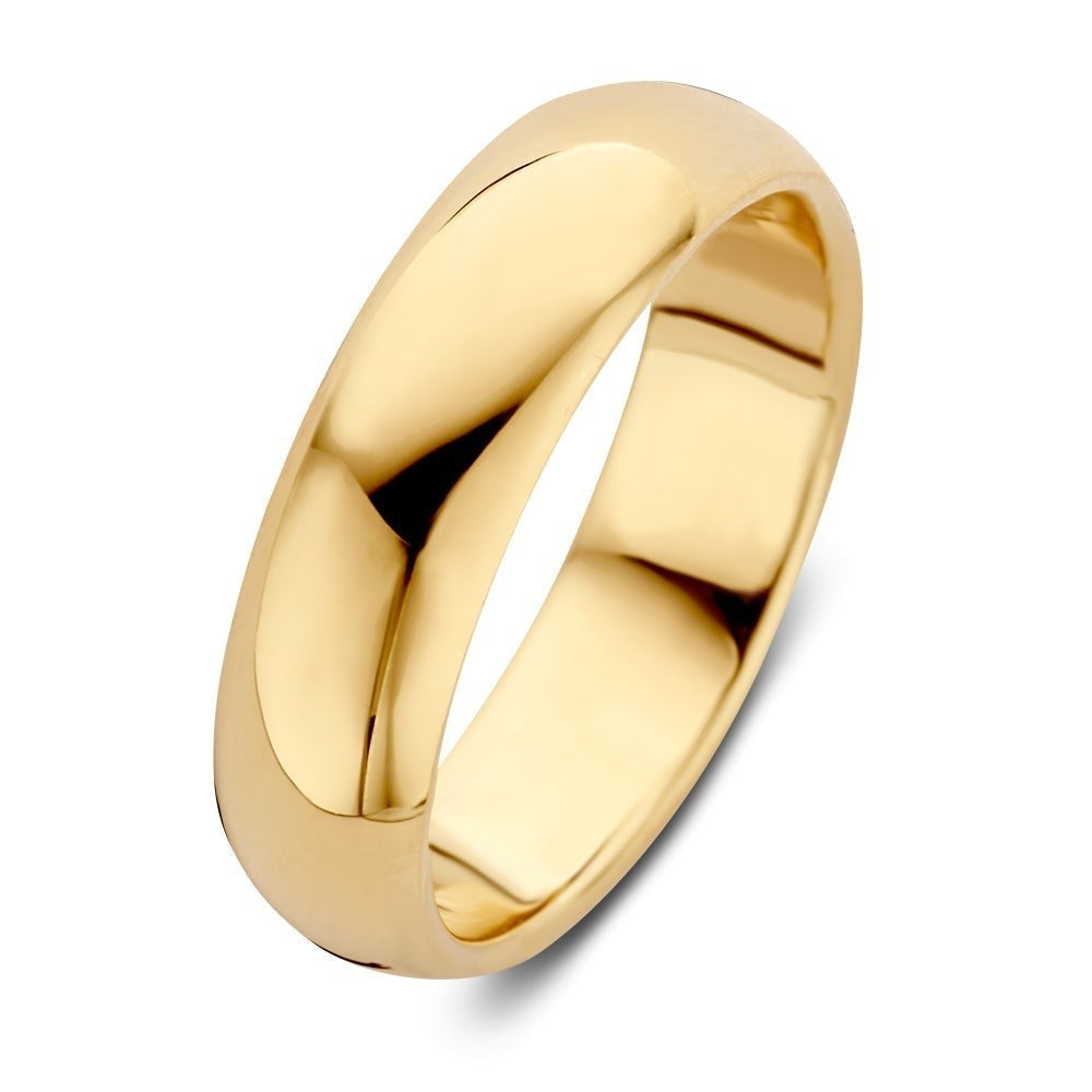 Anillo de oro amarillo de 6 mm, con acabado pulido y forma clásica.