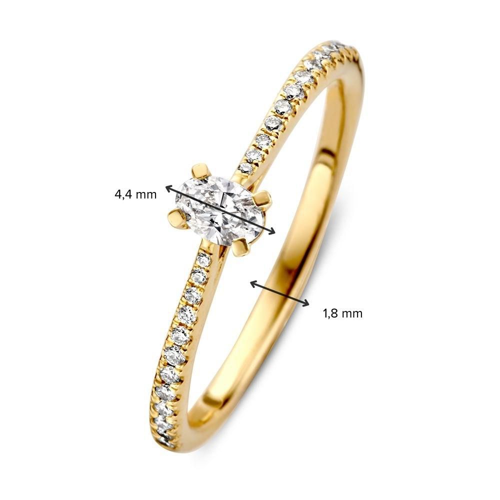 Anillo Solitario de Oro Amarillo con Diamante Ovalado y Brillantes – 14 Quilates, 0,28 ct Diamante, Calidad H/SI-1