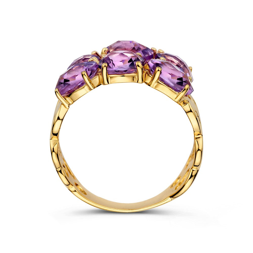 Anillo único de oro amarillo con patrón orgánico y amatistas moradas