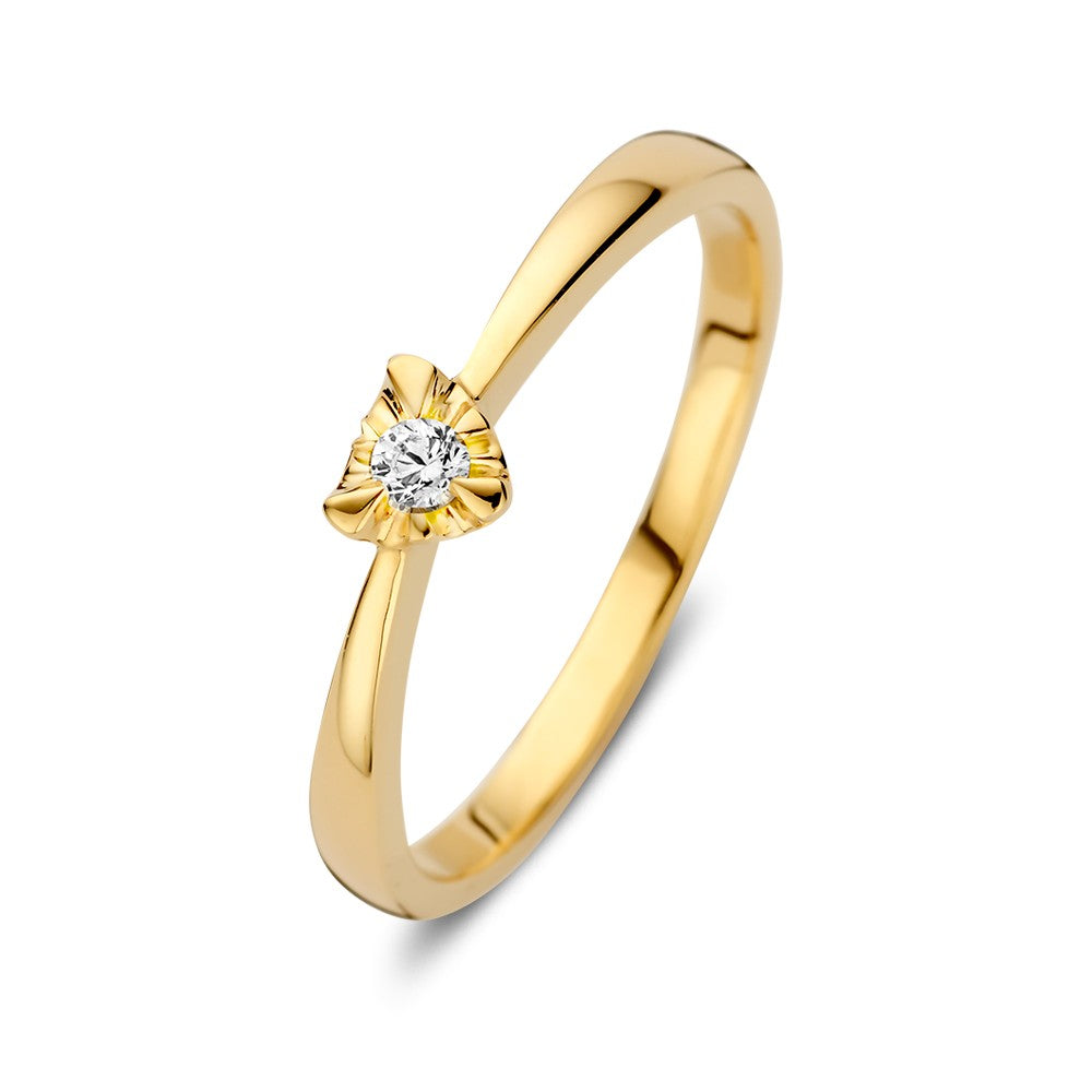 Anillo de oro amarillo con engaste en forma de corazón y diamante brillante de 0.05 crt.