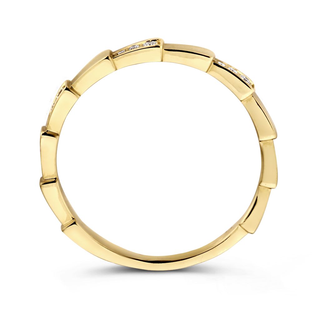 Anillo estrecho de oro amarillo con diamante, parte de un conjunto 0.07 crt.