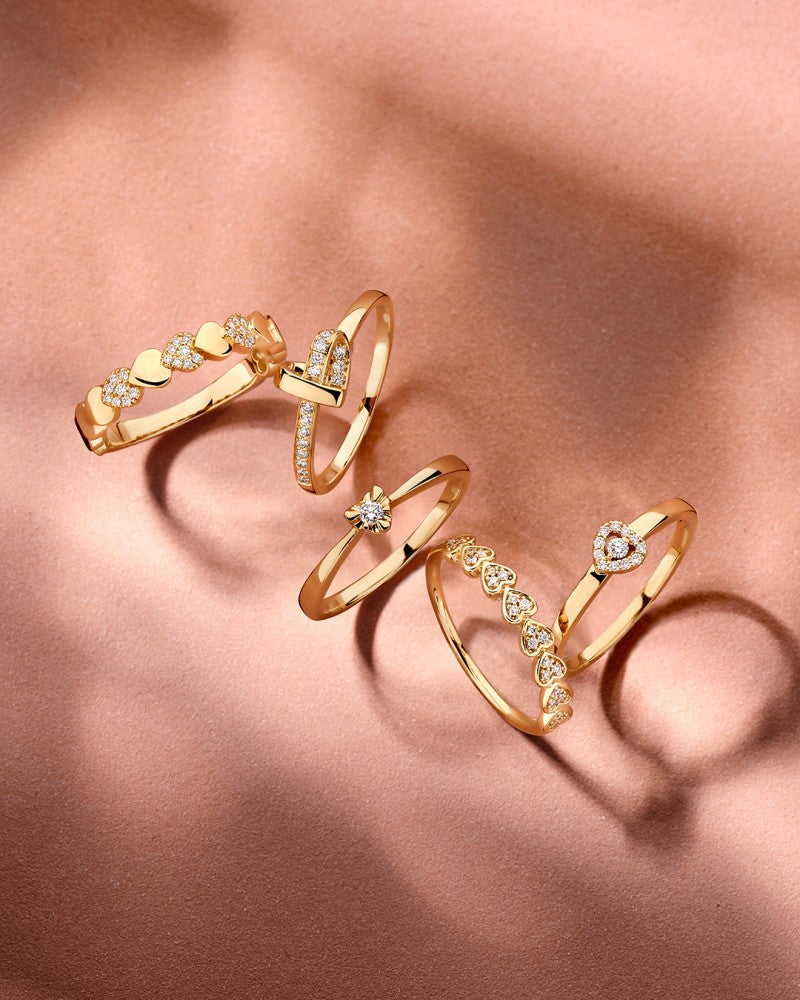 Anillo de oro amarillo con diamantes – Elegancia sutil 0.09 crt.