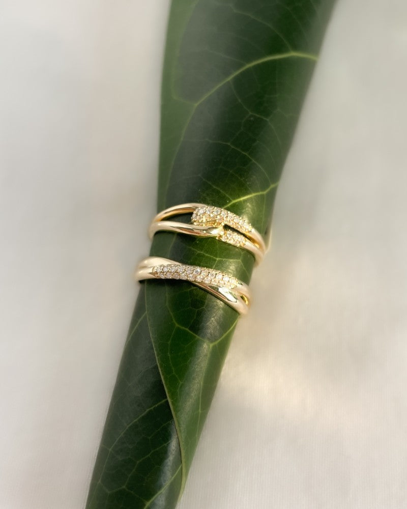 Anillo oro amarillo brillante 0.14 crt.