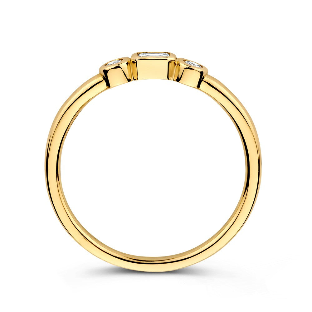 Anillo de oro amarillo de 14k con esmeralda y diamantes de corte brillante