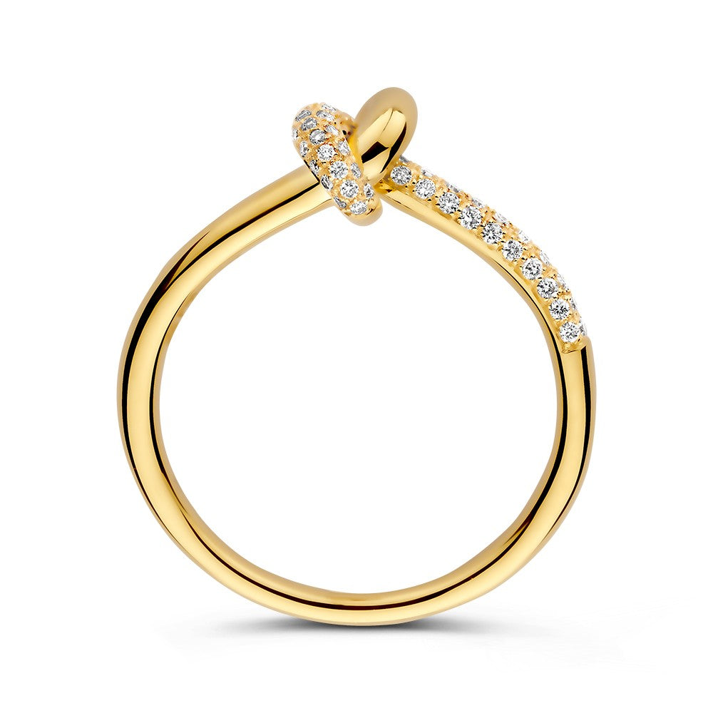 Elegante Anillo de Oro Amarillo con Brillante Diamante 0.21 crt.