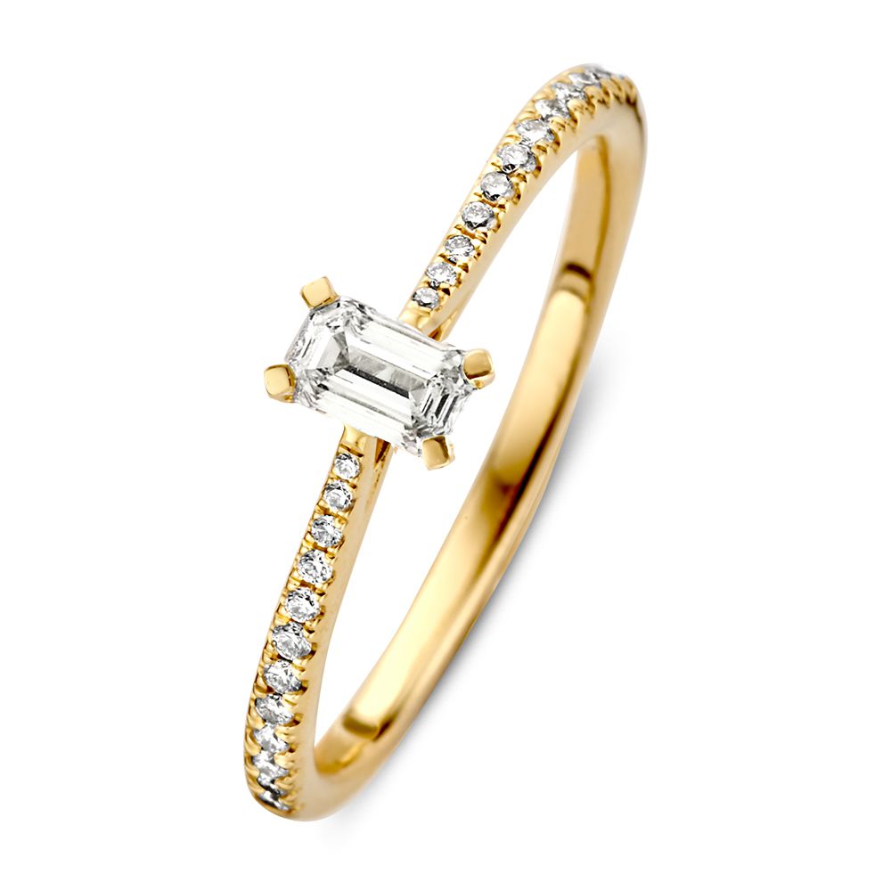 Anillo de oro amarillo refinado con diamante baguette y acentos brillantes, 14 quilates, 0.42ct de diamantes.