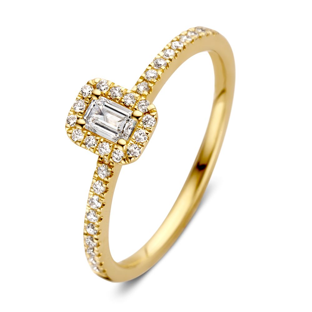 Anillo de oro amarillo de 14 quilates con diamante central esmeralda y diamantes alrededor de 0.42ct.
