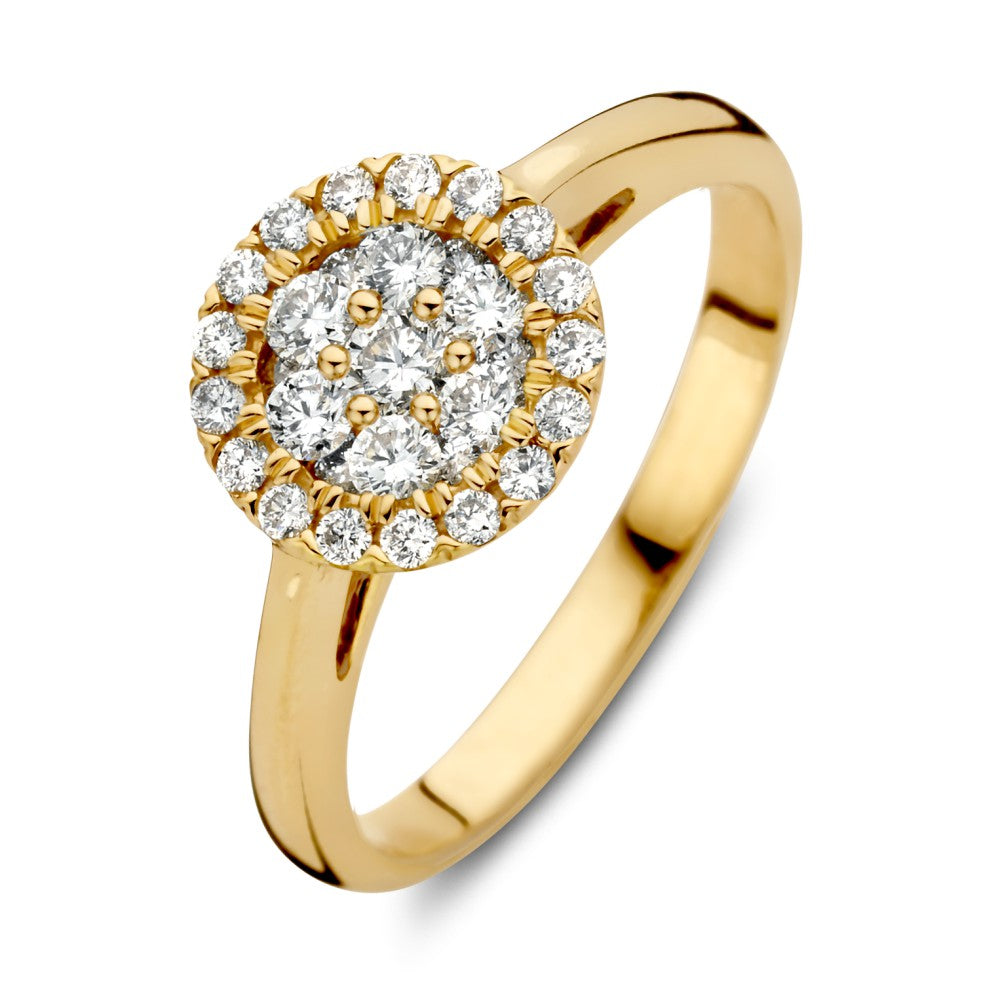 Anillo de oro amarillo con diamantes en doble halo, 14 quilates y 0.60 crt.
