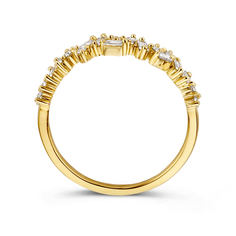 Anillo de oro amarillo con diamantes tallados en baguette y brillante - 0.38 quilates de diamante