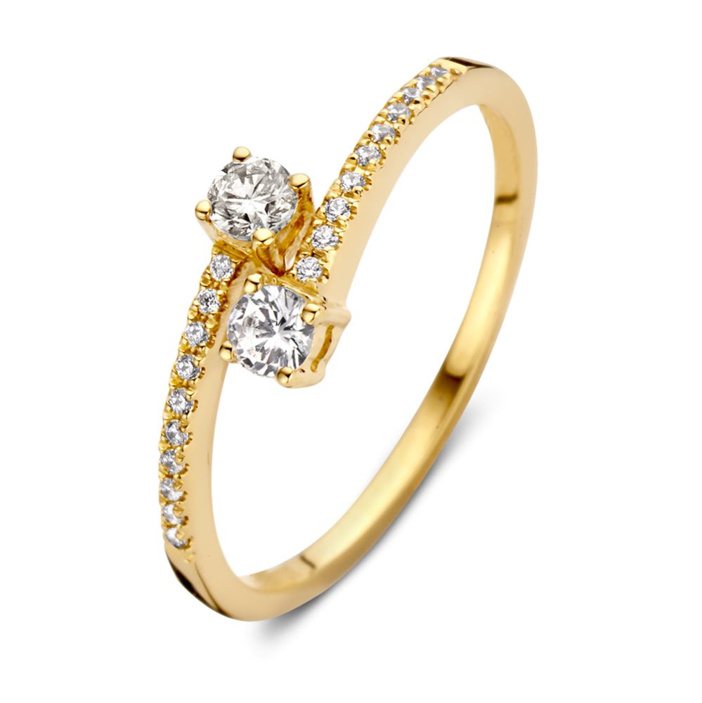 Anillo de oro amarillo de 14 quilates con doble banda y circonitas brillantes.