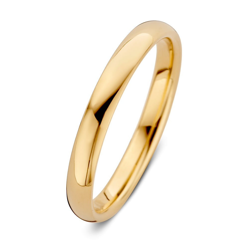 Anillo de oro amarillo de 3 mm, con un acabado pulido y forma sencilla.