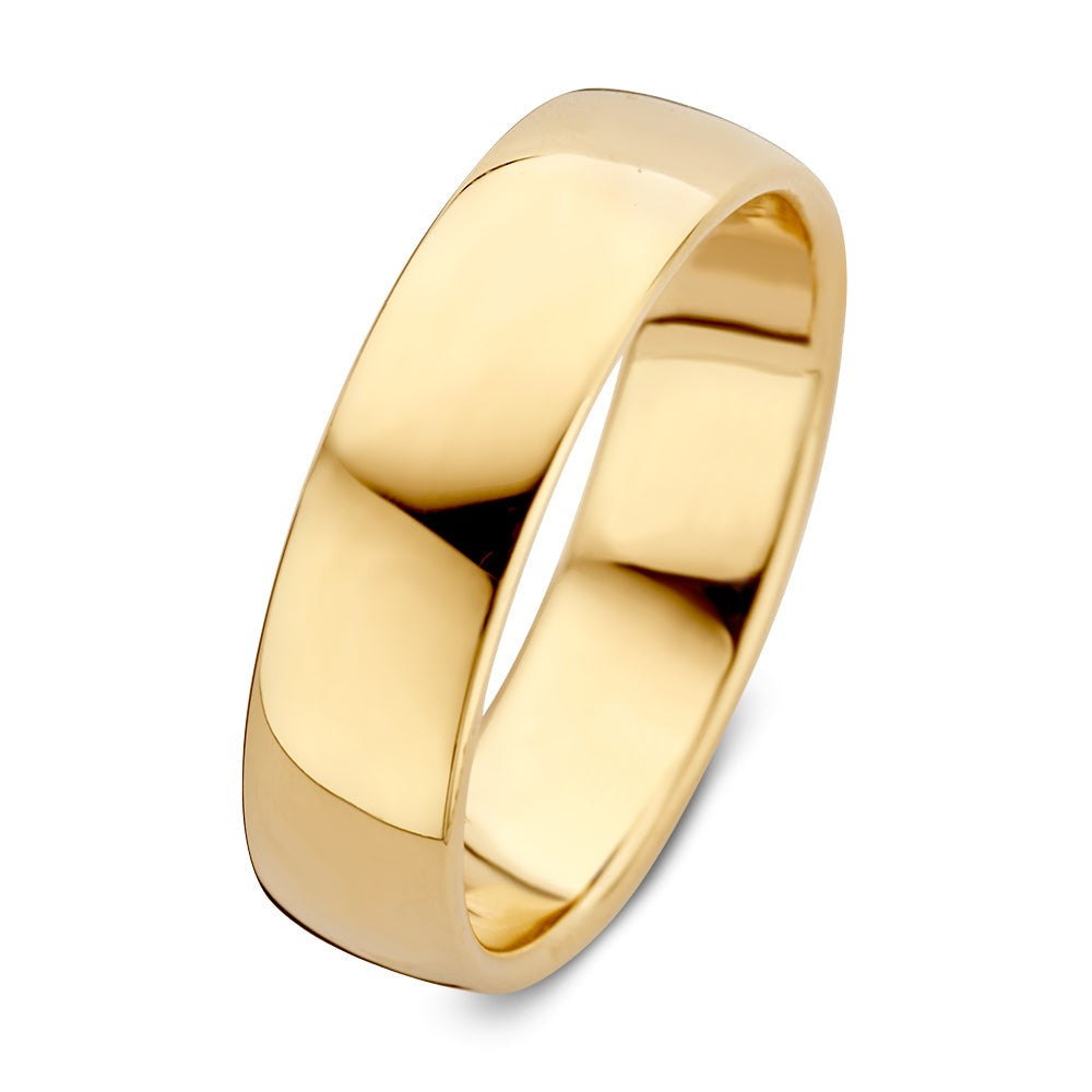 Anillo de oro amarillo de 6 mm, con un diseño liso y pulido.